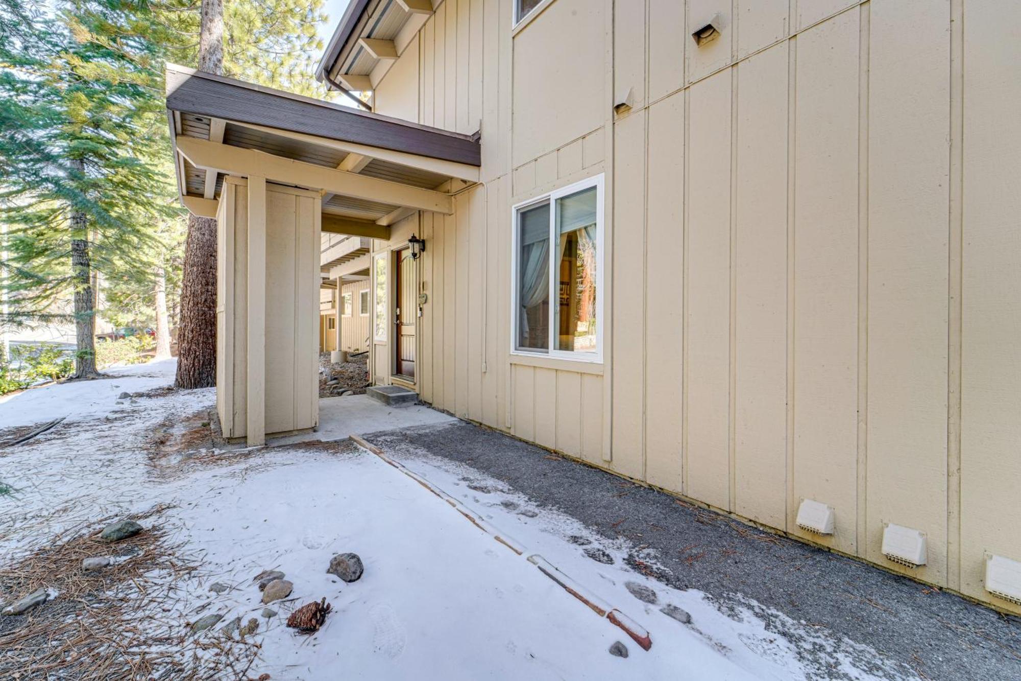 אינקליין וילג' Tahoe Condo About 1 Mi To Diamond Peak Ski Resort! מראה חיצוני תמונה
